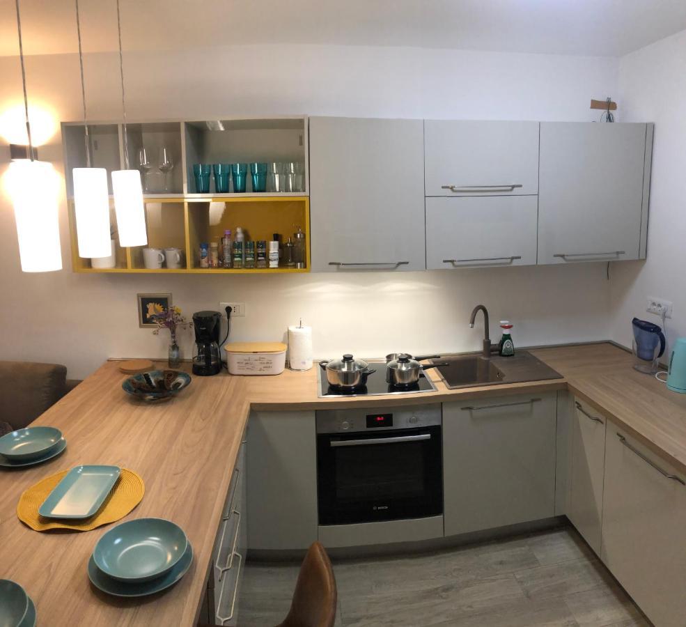 Pula Center Seaview Apartment Экстерьер фото